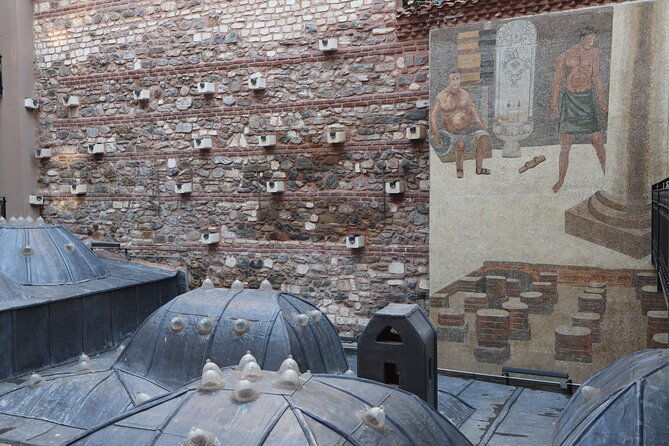 istanbul-turkish-bath-in-ottoman-style-at-hammam-with-drinks