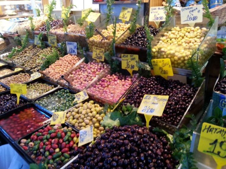 istanbul-turkish-food-tour-in-kadikoy-across-the-bosphorus