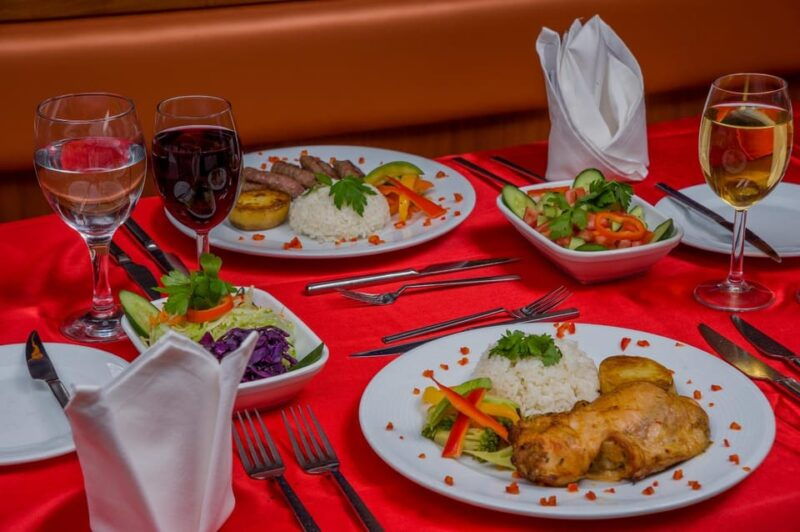 istanbul-turkish-night-bosphorus-cruise-with-private-table