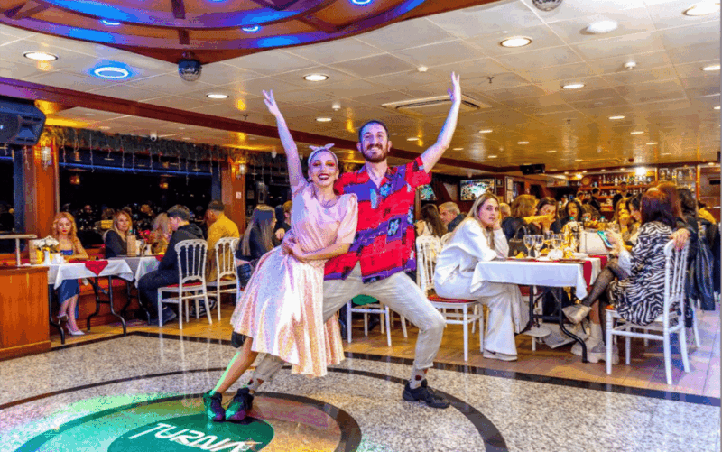 istanbul-turkish-night-bosphorus-cruise-with-private-table