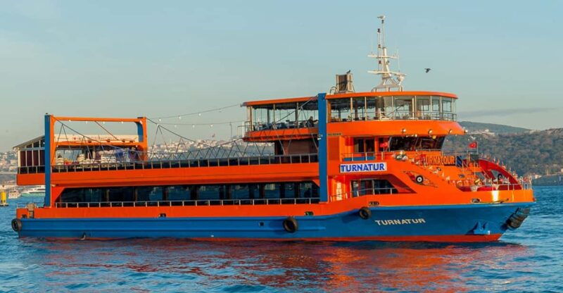 istanbul-turkish-night-bosphorus-cruise-with-private-table