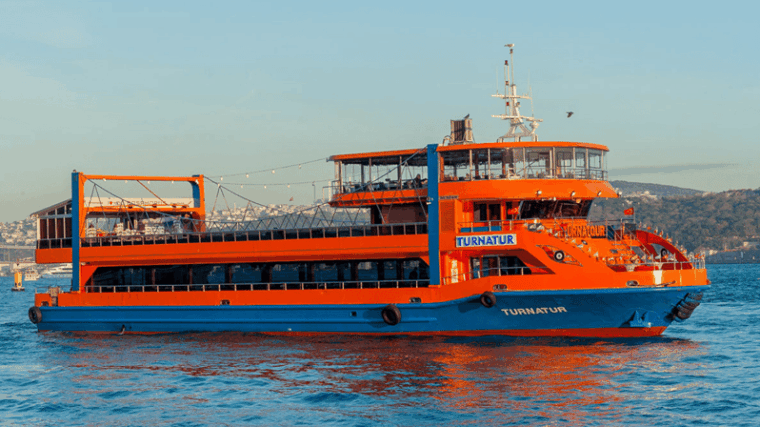istanbul-turkish-night-bosphorus-cruise-with-private-table