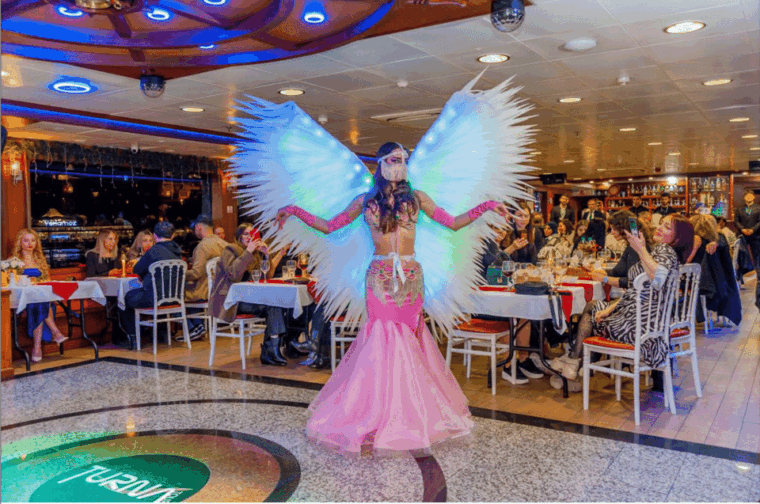 istanbul-turkish-night-bosphorus-cruise-with-private-table