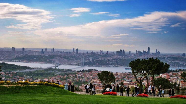 istanbul-two-continents-with-beylerbeyi-palace-tour