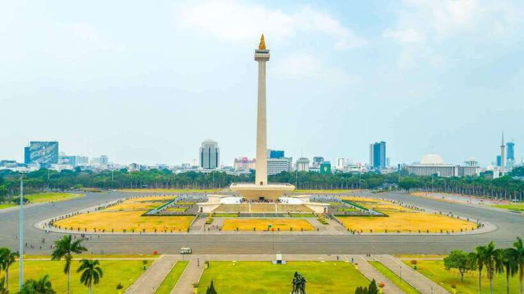 istiqlal-mosque-national-monument-kota-tua-and-china-town