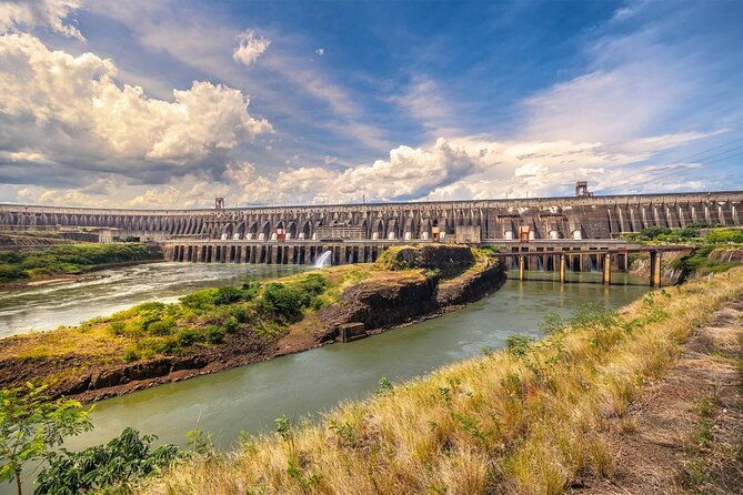 itaipu-dam-half-day-sightseeing-panoramic-tour-from-foz-do-iguacu