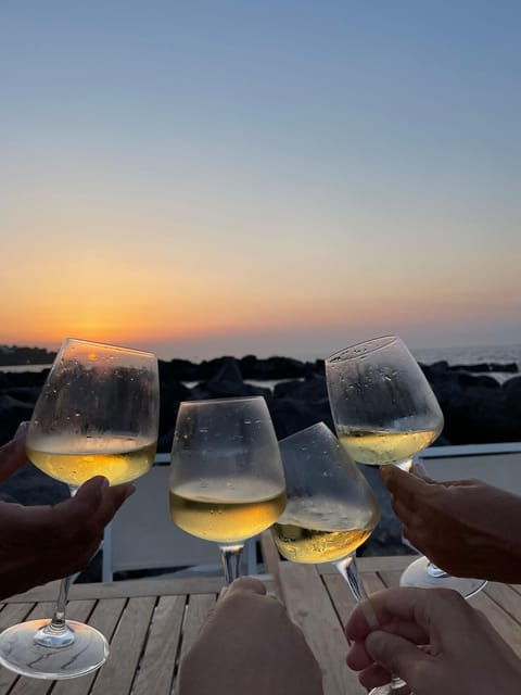 italian-aperitif-at-the-sunset-by-the-sea