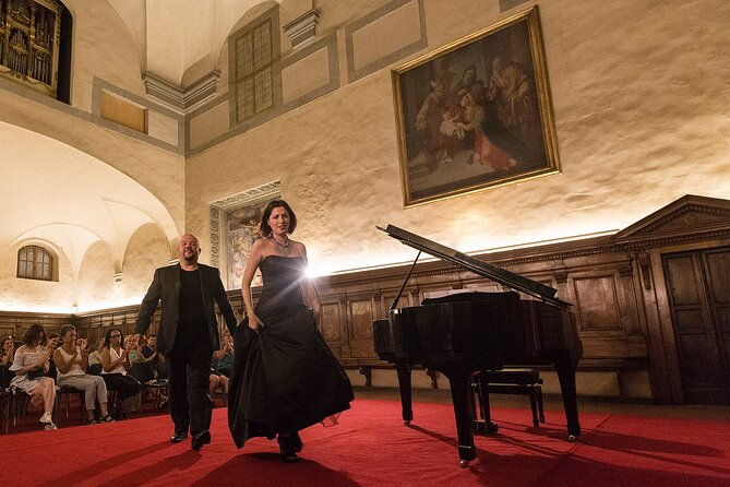 italian-opera-in-santa-monaca-church-with-dinner