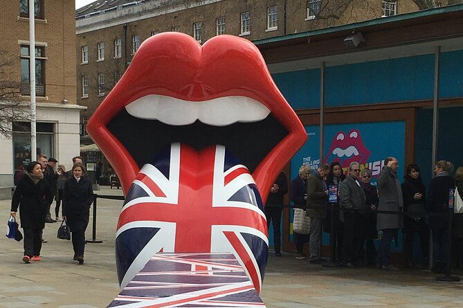 its-only-rock-n-roll-but-i-like-it-taxi-tour