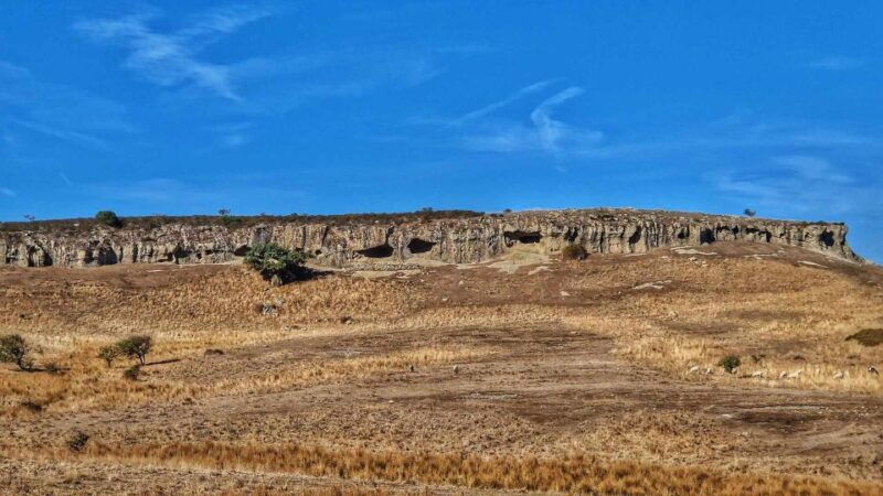 ittiri-hiking-on-the-ridges-of-mount-torru