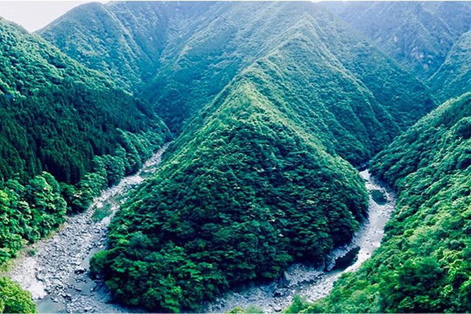 iya-valley-all-must-sees-private-chauffeur-half-day-tour-with-a-driver