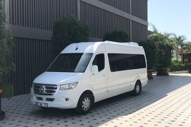 izmir-airport-to-cesme-alacati-kusadasi-and-foca-transfers