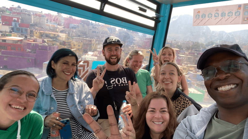 iztapalapa-cable-car-tour-and-urban-art-from-the-heights