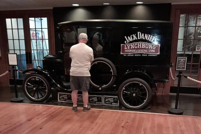 jack-daniels-smooth-distillery-tours-shopping-and-barbecue