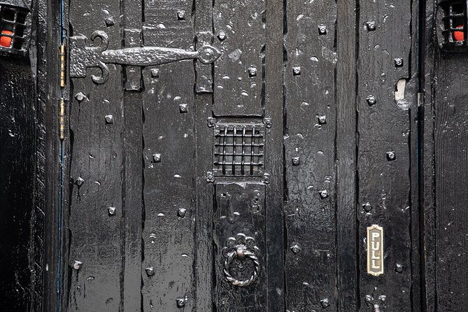 jack-the-ripper-and-sherlock-holmes-tour-of-haunted-london