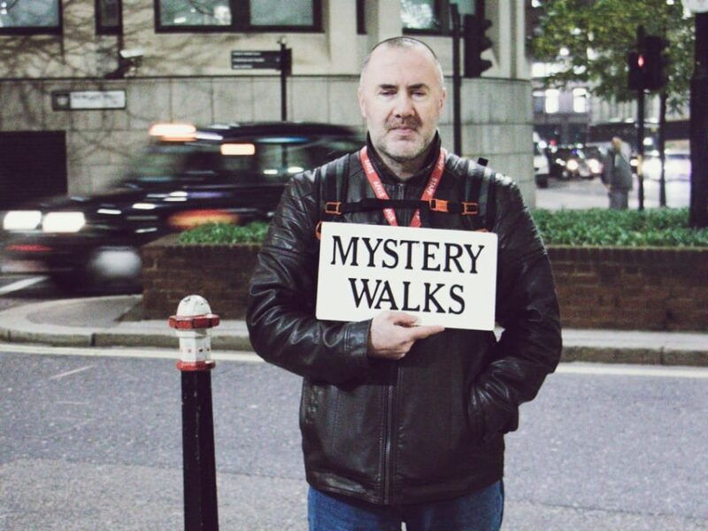 jack-the-ripper-tour-with-fish-chips-meal