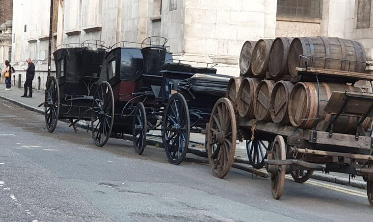 jack-the-ripper-tour-with-fish-chips-meal