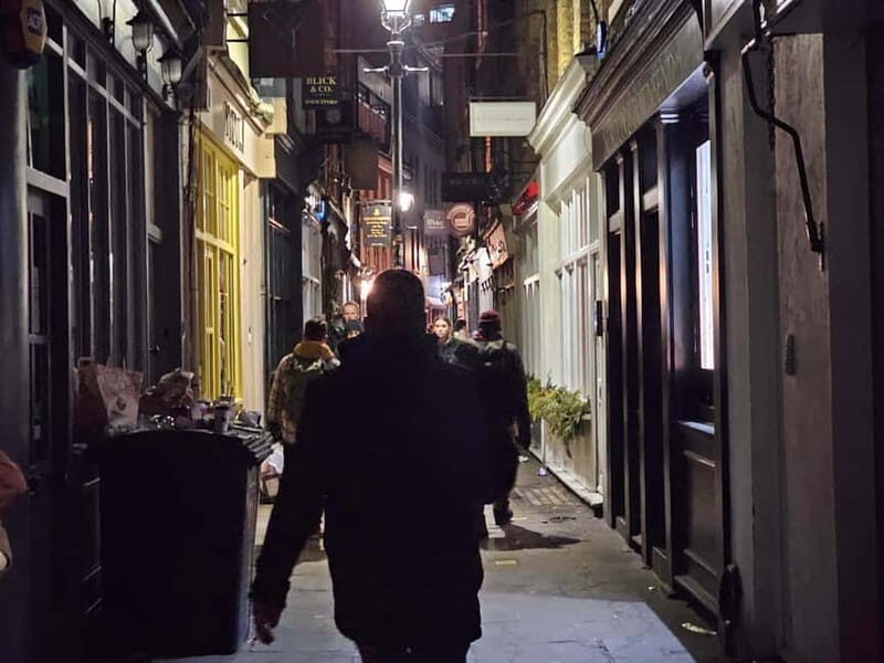 Jack the Ripper Walking Tour with Sinead (Seen on YouTube) - Key Points