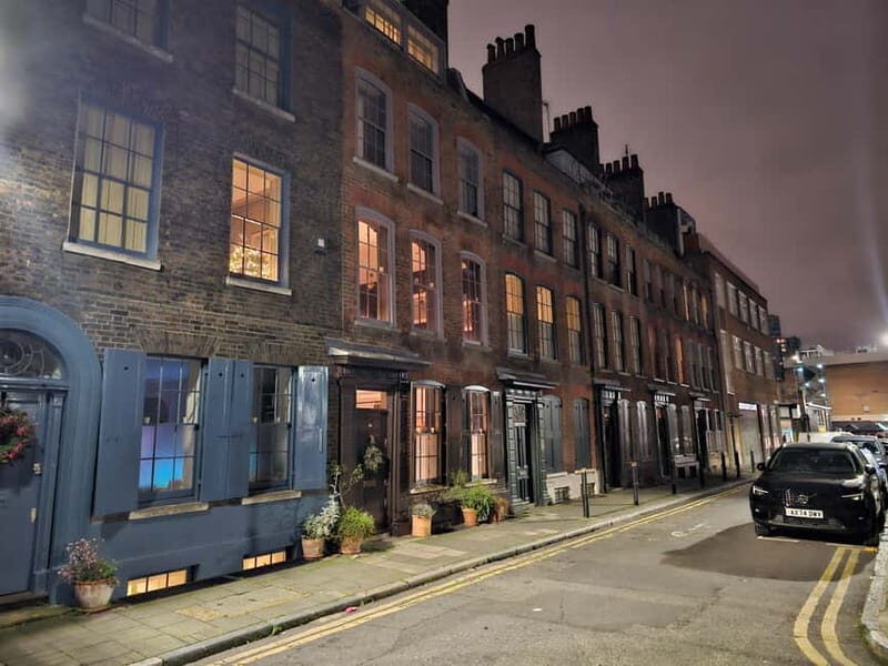Jack the Ripper Walking Tour with Sinead (Seen on YouTube) - FAQ