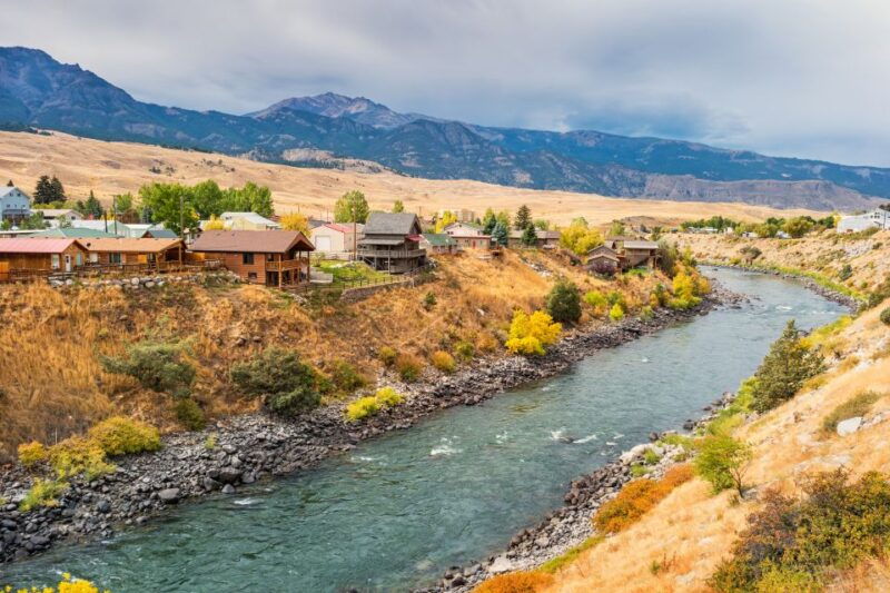 jackson-2-day-yellowstone-national-park-tour-with-lunches