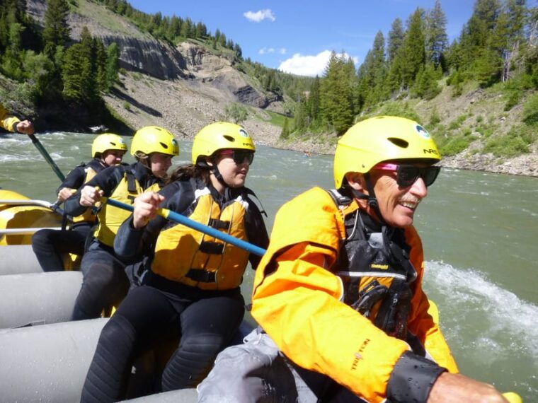 jackson-8-mile-classic-boat-whitewater-rafting-trip
