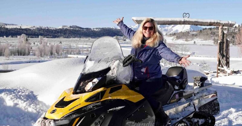 jackson-hole-grand-teton-full-day-snowmobile-tour