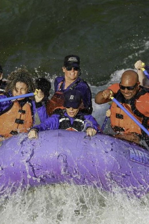 jackson-hole-snake-river-whitewater-small-boat-big-thrill