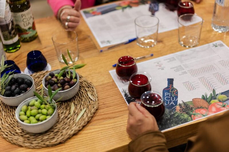 jaen-unforgettable-visit-to-the-olive-mill-evoo-tasting