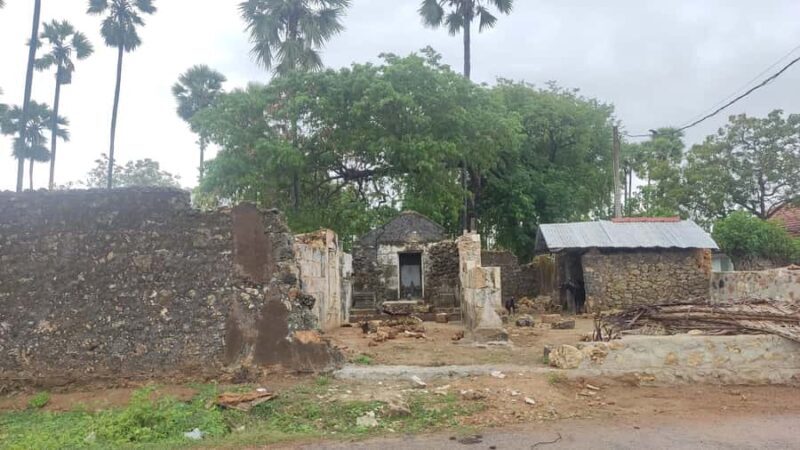 Jaffnas Hidden Archaeological Gems  A Walk Through History - Who Would Love This Tour?