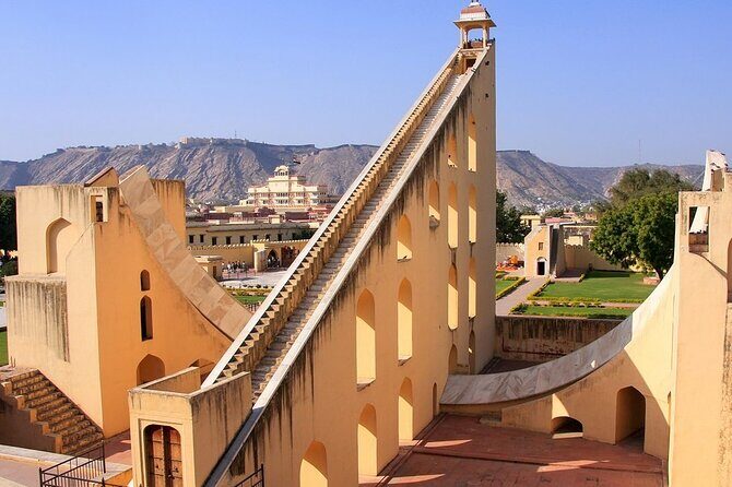 Jaipur 2-Day Tour with Monkey Temple & Abhaneri Stepwell - FAQs