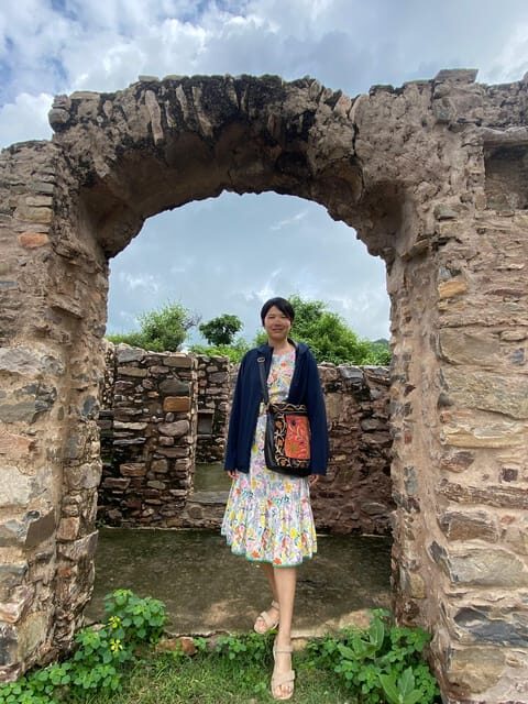 Jaipur: Abhaneri Step Wells & Haunted Bhangarh Day Tour - Discovering Rajasthan’s Haunted and Architectural Treasures