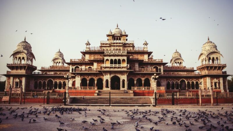 Jaipur City Tour: City Palace, Jantar, Hawa & Jal Mahal - The Sum Up