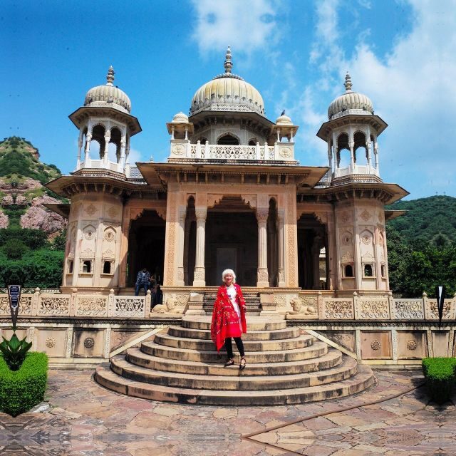 Jaipur: Full-Day Sightseeing Tour with Guide and Lunch - Lunch: Tasting Rajasthan’s Flavors