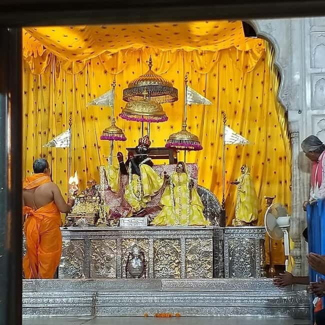 Jaipur: Govind Devji Temple & City Palace Private Tour - Key Points