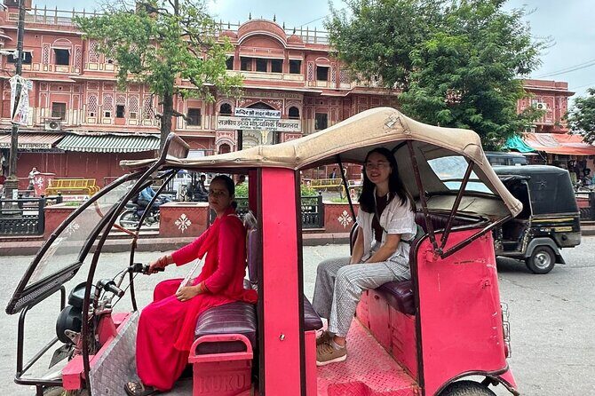 Jaipur Half-Day Heritage Tour by Women-Driven E-Rickshaw - Key Points