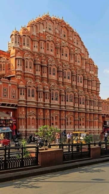 Jaipur: Hawa Mahal, Jantar Mantar & City Palace Guided Tour - Exploring Jaipur’s Iconic Landmarks