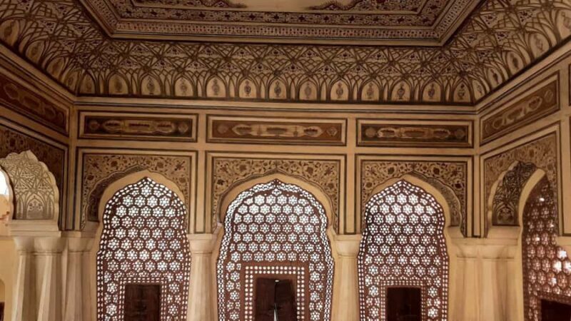 Jaipur: Hawa Mahal, Palace Guided Tour with Entry Ticket - Practical Tips