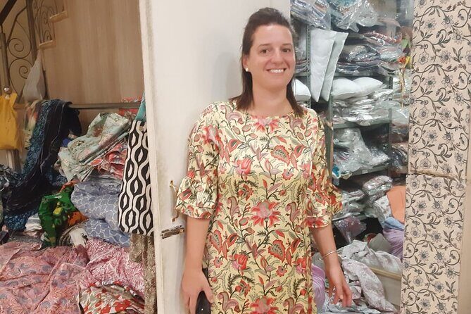 Jaipur Local Shopping Tour with Pickup & Drop-off - Key Points: