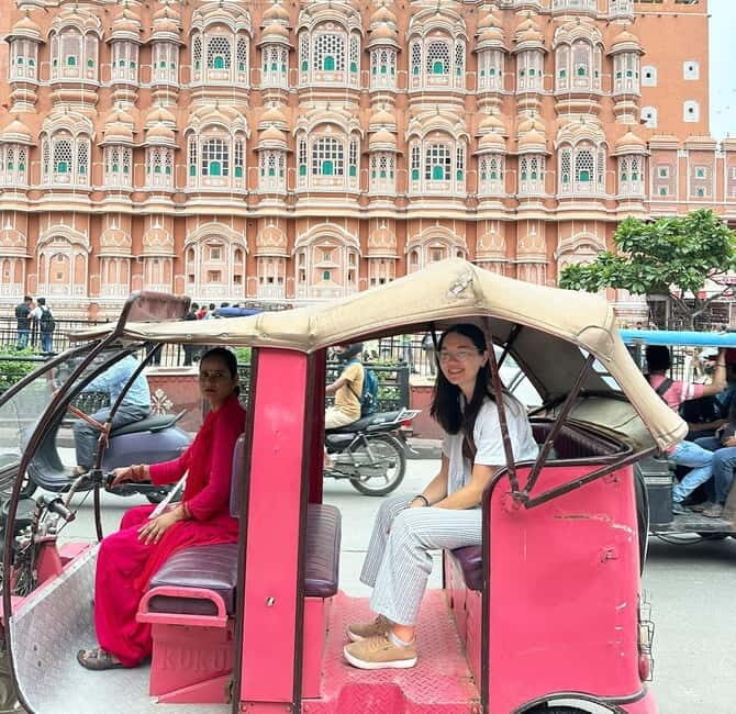 Jaipur Private City Tour with a Women-Driven E-Rickshaw Ride - An In-Depth Look at the Jaipur Women-Driven E-Rickshaw Tour