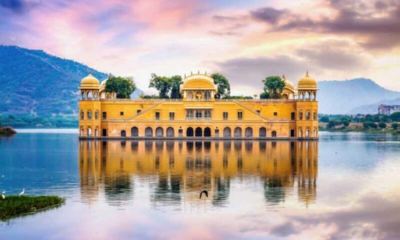 Jaipur: Private Full Day Guided Tour with Transfers & Lunch - Key Points