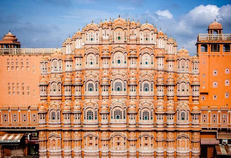 Jaipur: Private Full Day Guided Tour with Transfers & Lunch - The Sum Up