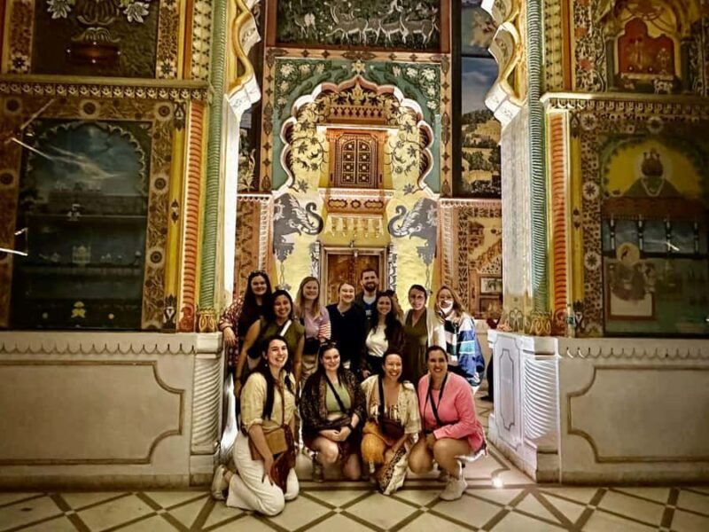 Jaipur: Private Luxury Full Day Guided City Tour By Car - Lunch Break: A Taste of Local Flavors