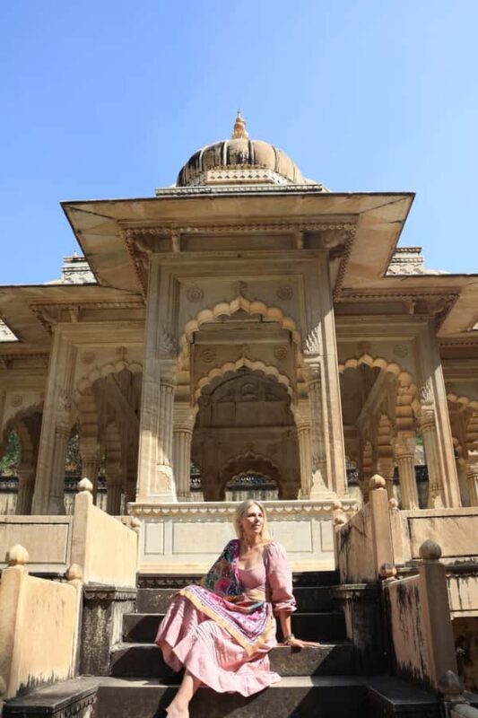 Jaipur: Private Mobile Photoshoot at Gaitore Cenotaphs - Why Choose the Jaipur Mobile Photoshoot at Gaitore Cenotaphs?