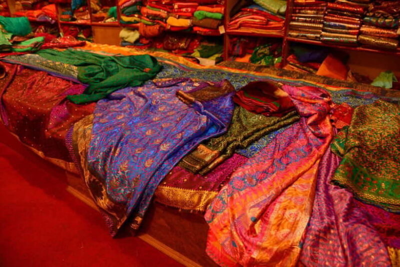 Jaipur: Private Shopping Tour with Block Printing Workshop - Introducing the Experience