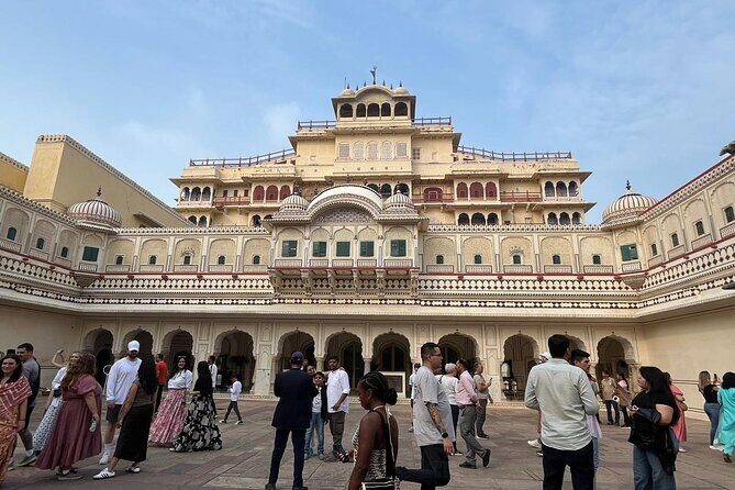 Jaipur Private Tour by Car from New Delhi - FAQs