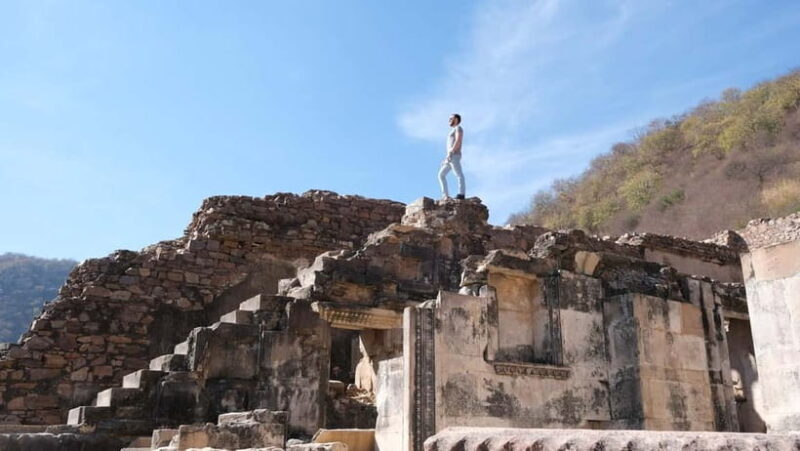 Jaipur: Same-Day Bhangarh Fort & Chand Baori Stepwell Tour - An In-Depth Look at the Tour Experience