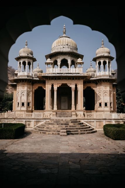 Jaipur: Temple Tour - Authentic Elements and Personal Touches