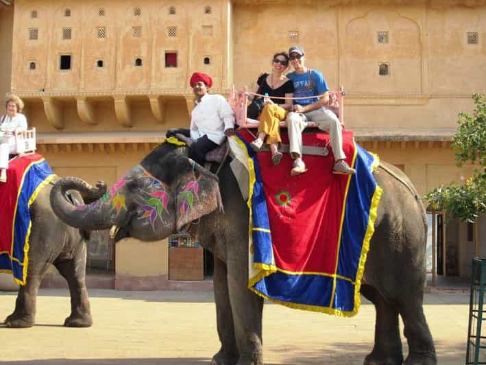 Jaipur Tour ( Pink City ) by Car From Delhi - All Inclusive - Starting from Delhi: Comfort and Convenience