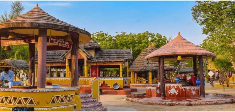 Jaipur:Chokhi Dhani Village Tour with Dinner via Vintage car - Key Points