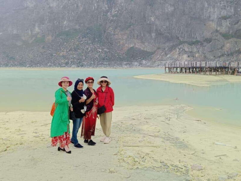 jakarta-3-day-tour-with-bandung-and-miniature-glorius-park
